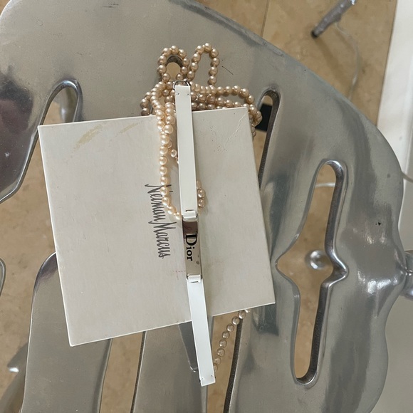 VINTAGE DIOR PEARL LONG LOGO NECKLACE - Picture 2 of 10